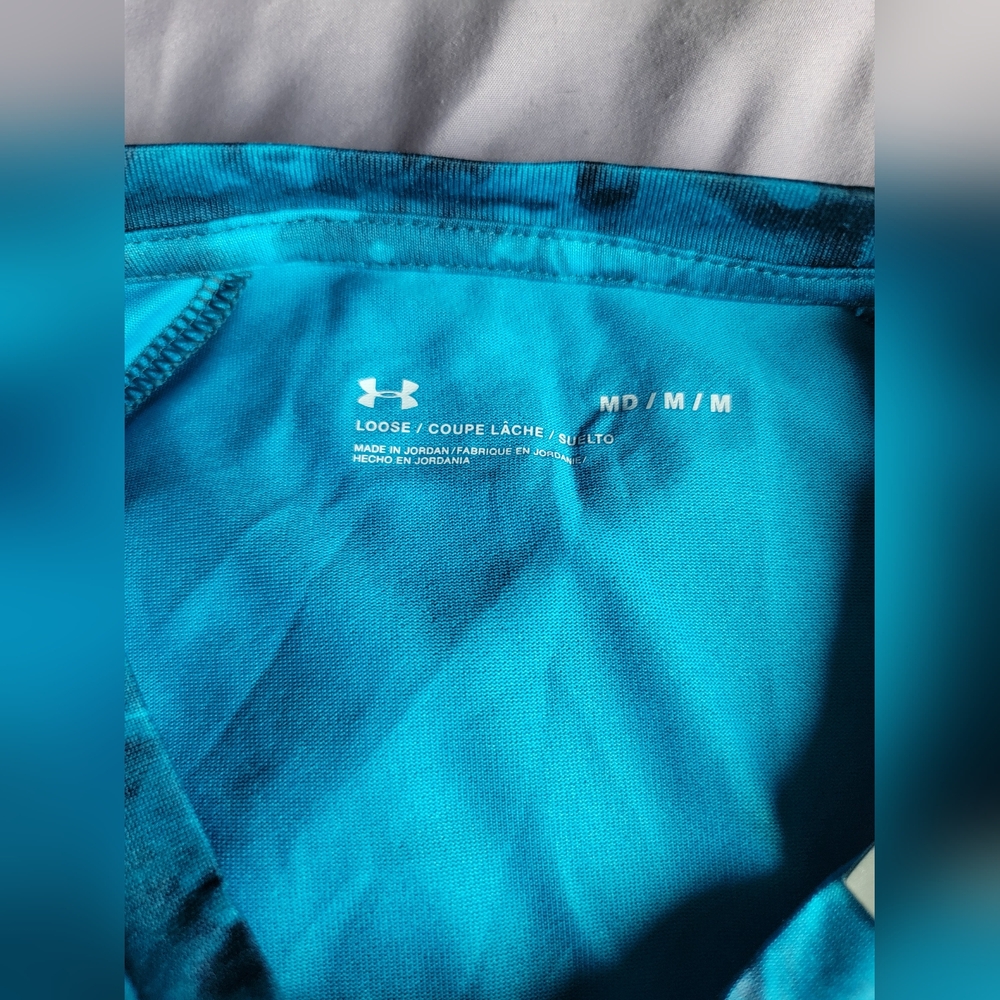 New with tags! Under Armour Loose Long Sleeve Shirt SIZE Medium - Picture 4 of 4
